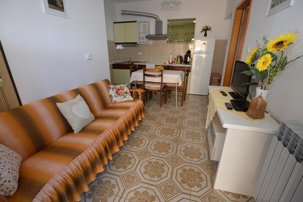 Apartment Nadica Punat Εξωτερικό φωτογραφία